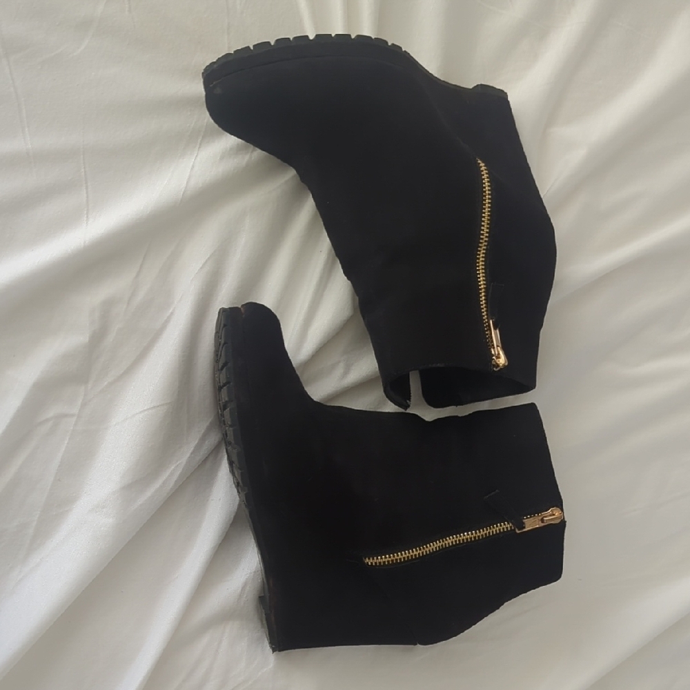Black and Gold High-Heeled Ankle Booties